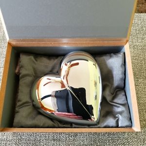 NWOT LEBEN Silver Ceramic/ Brass Broken Heart Ashes Keepsake in a Box